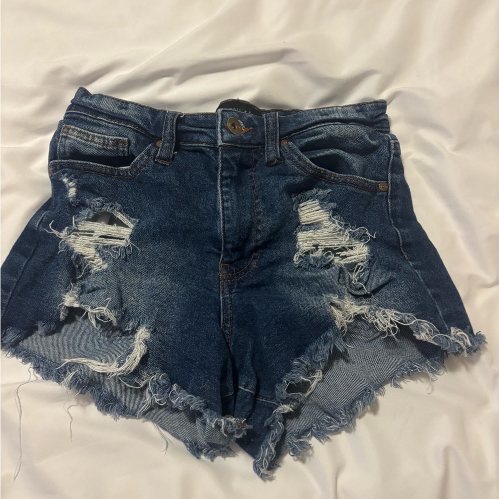 Kendall & Kylie distressed shorts